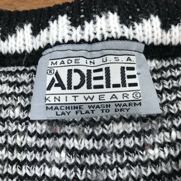 Vtg 90s Sweater Slouchy Gray Black Red Graphic Knit Top Size Small Arrows USA - Picture 3 of 5